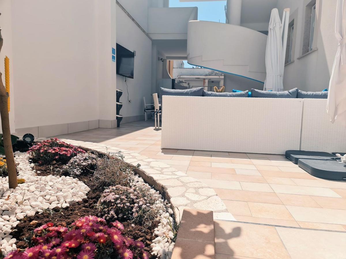 Kalinifta Rooms Apartment Torre Lapillo Exterior photo